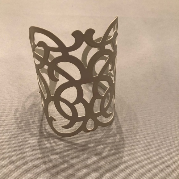 ‼️5 FOR $25🇺🇸 NWOT Ivory Cuff Bracelet - Picture 3 of 5